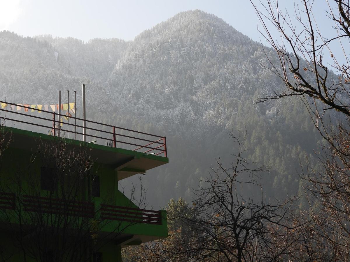 The Royal Orchard Kasol Hotel Bagian luar foto