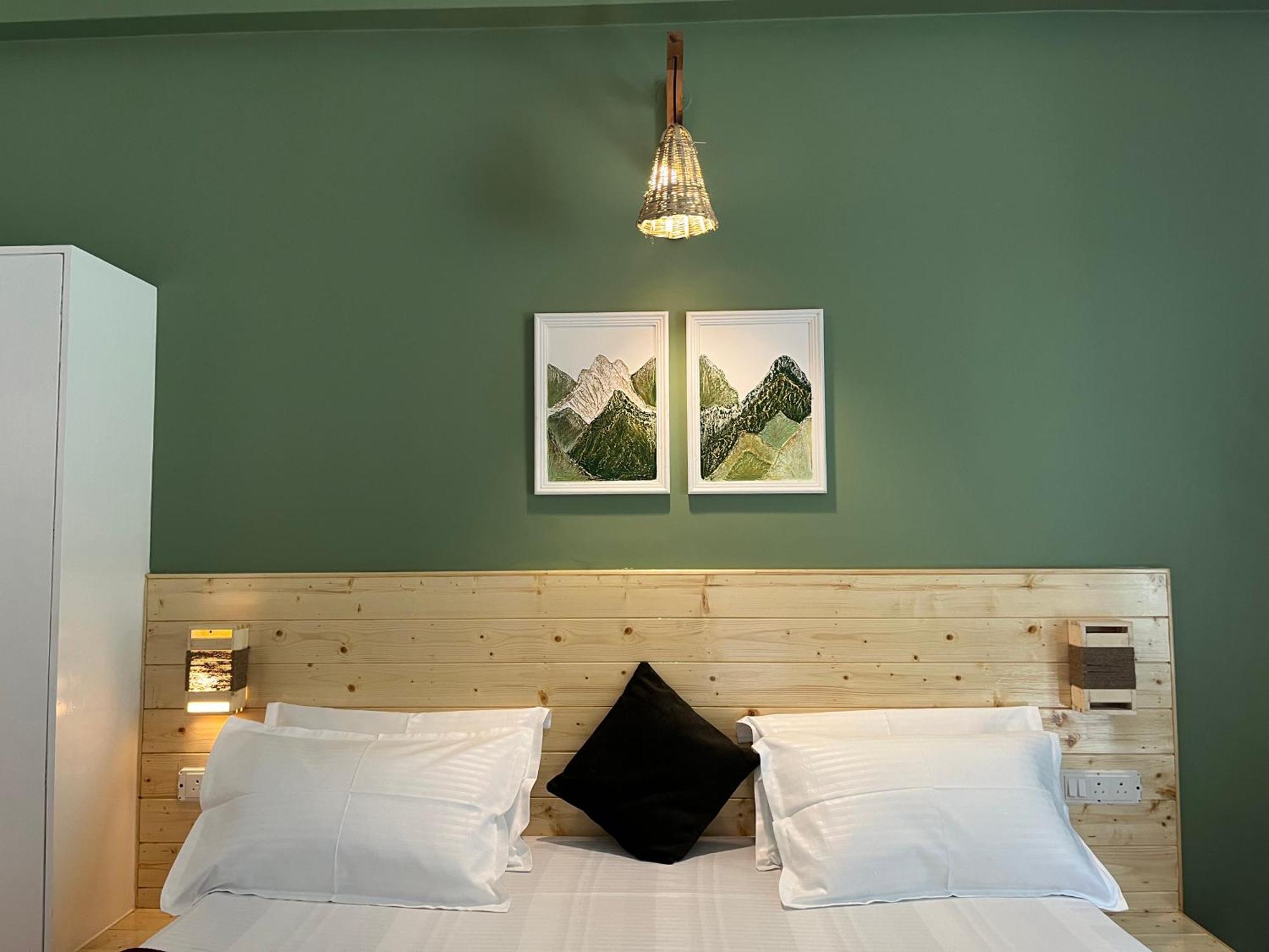 The Royal Orchard Kasol Hotel Bagian luar foto