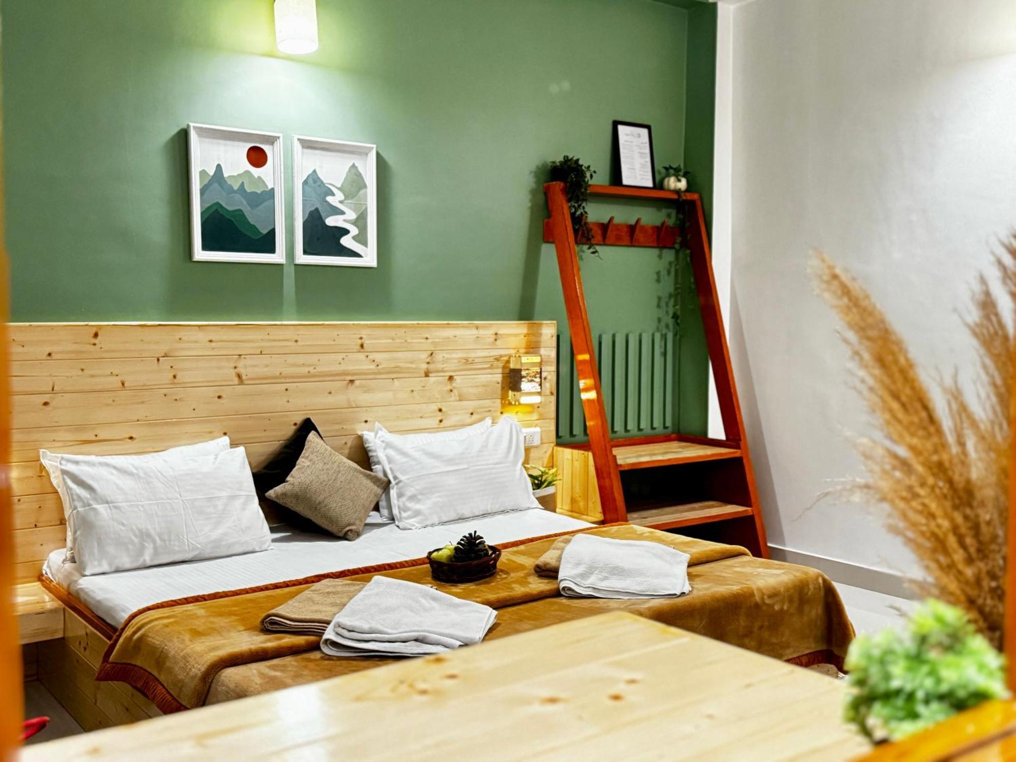 The Royal Orchard Kasol Hotel Bagian luar foto