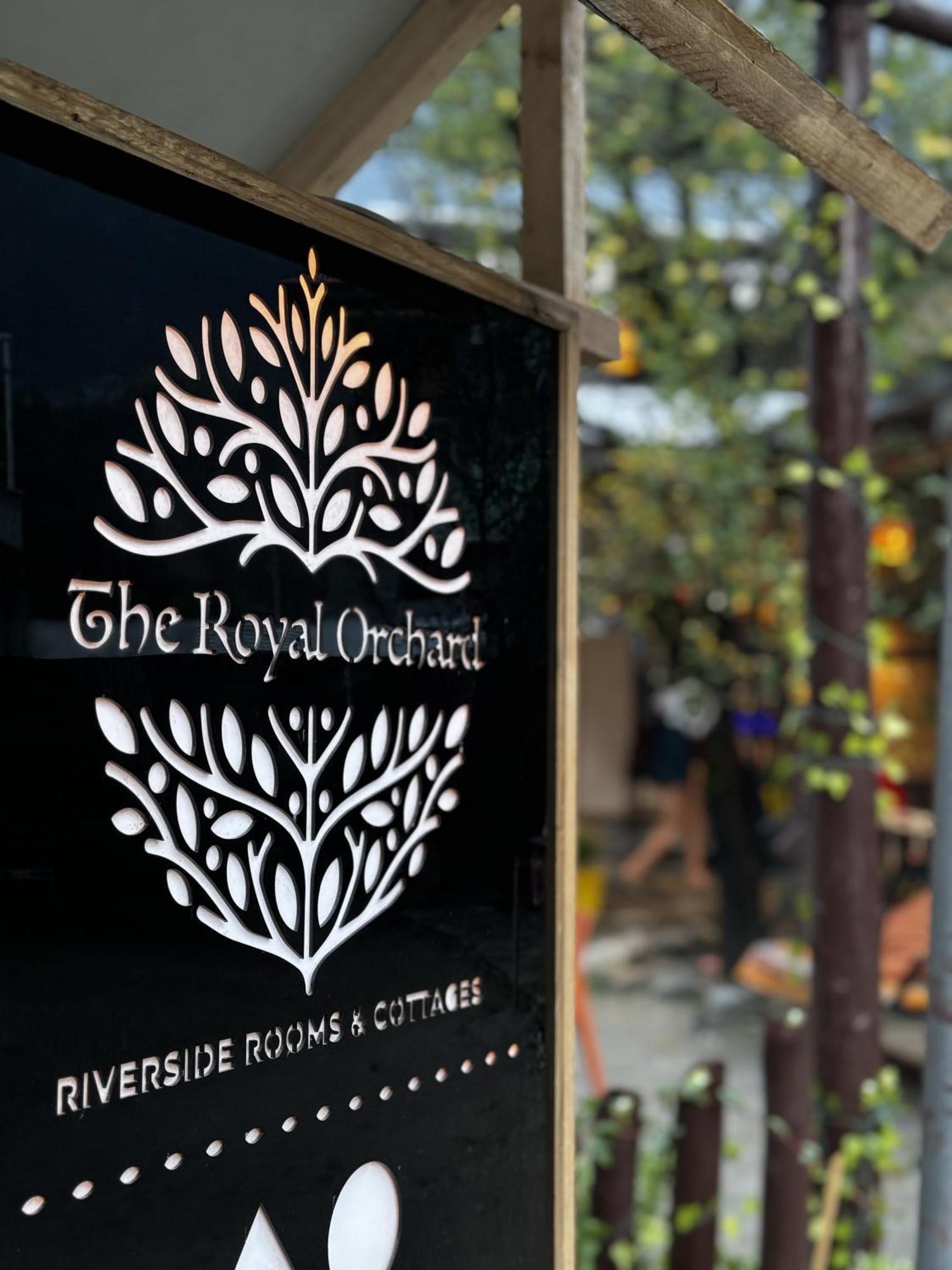 The Royal Orchard Kasol Hotel Bagian luar foto